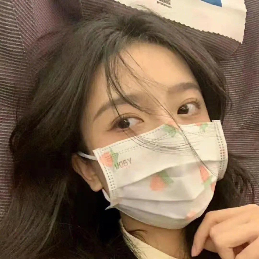 春花娇美可人儿